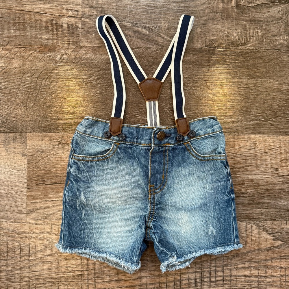 Oshkosh B’Gosh Baby Boy Denim Shorts With Suspenders Size 9-12 Months Summer